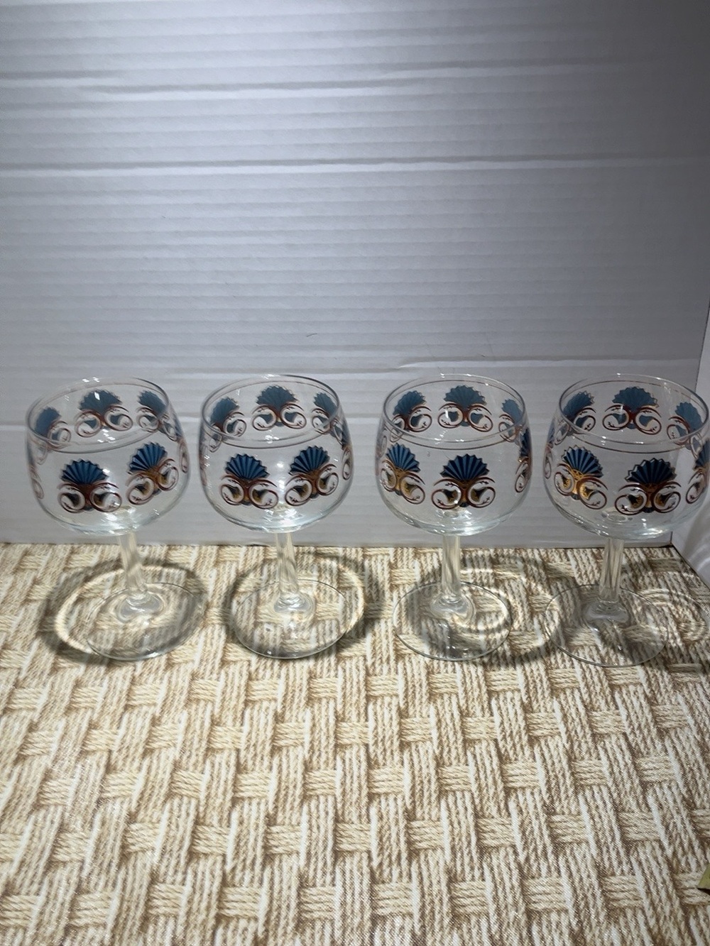 Vintage Georges Briard 22K Gold Blue Fan Wine Goblets Set of 4 MCM 6.5”